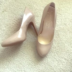 Nude Jessica Simpson heels